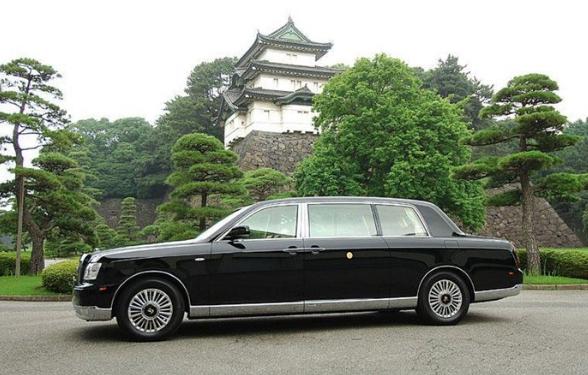 比奥迪车还牛的丰田 丰田最顶级的车型丰田世纪 日本皇室专用