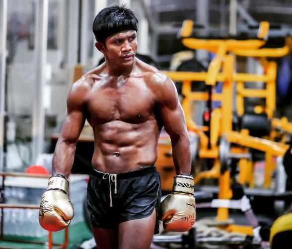 好消息,又站出来一位中国拳王,他即将迎战泰拳王播求!|泰拳|拳手