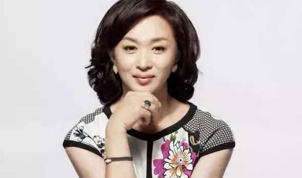 盘点那些做过变性手术的明星和网红,万万没想