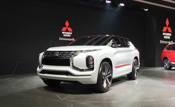 三菱全新SUV，独有电机系统配四驱，售价12万不输汉兰达