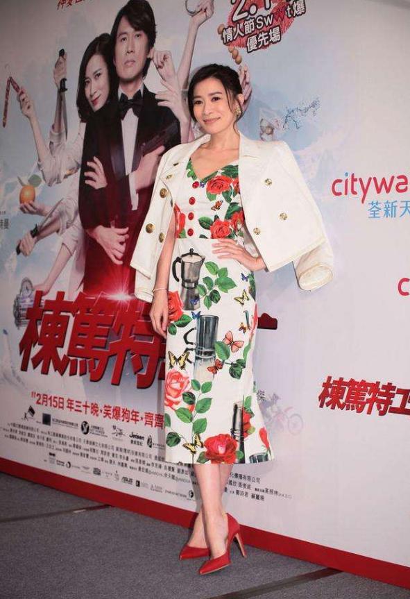 好久不见佘诗曼咋变这样了?苹果肌都快飞到天