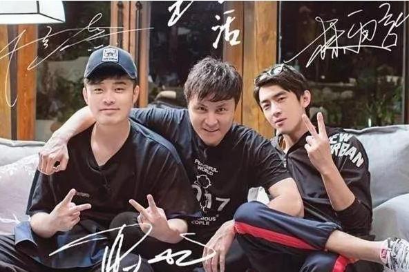 陈赫录节目下车瞬间被路人骂陈贱人,粉丝看不