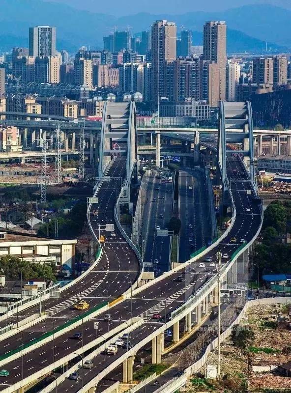 中国最有吸引力的30个旅游城市 连拉萨都没有评上