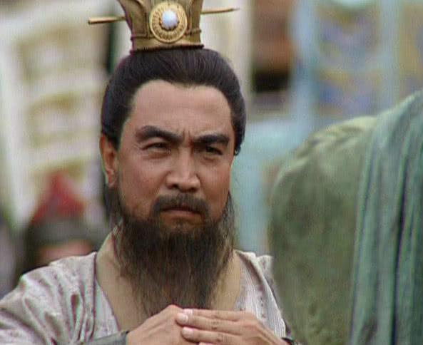 孔融和祢衡,曹操为何杀一放一?背后的原因其实并不复杂