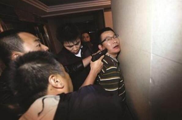 ����ǿ����ǰһ��, ����ֵܷ�Ŀʹ��, Ĭ������! ������˼