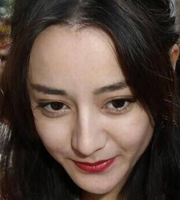 女星"见光死":热巴老十岁,丽颖满脸油光,90后的她比杨幂还老
