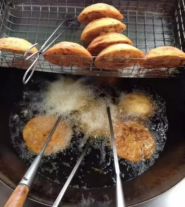 舌尖上的中国温州美食灯盏糕,做法简单美味!
