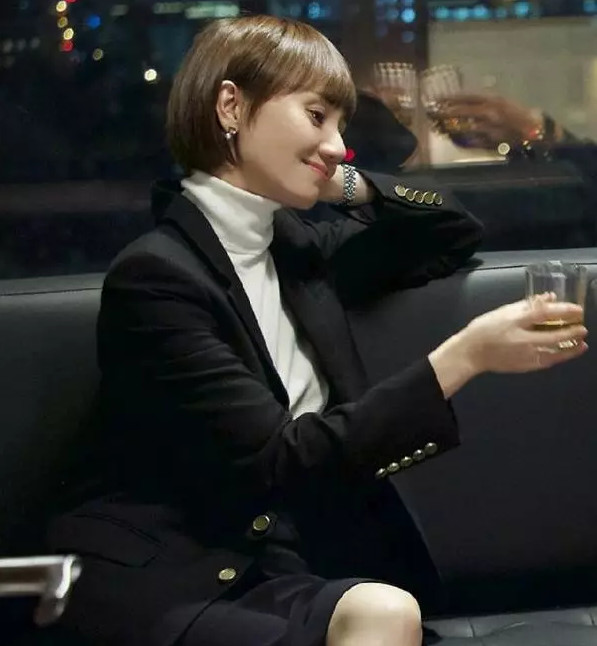 她是实力派演员,与孙俪是闺蜜,与老公携手18年相爱如初!