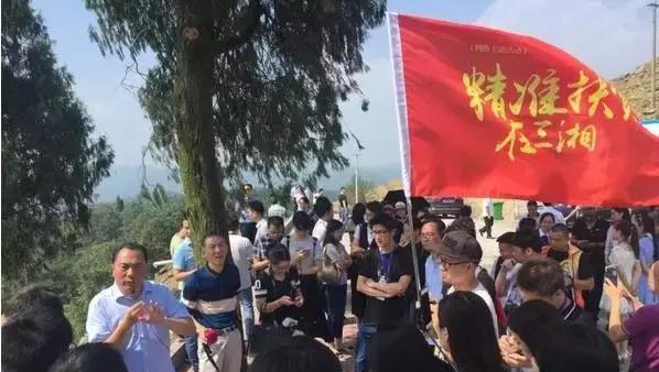 人物丨脱贫攻坚奖向长江：立志实业报国，心系扶贫帮困