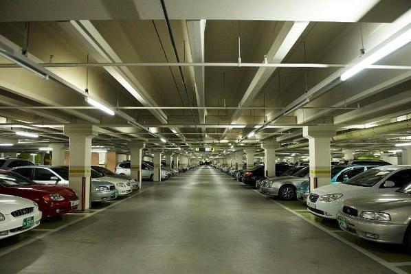 想买台属于自己的车？先看这些要支出的费用再决定吧