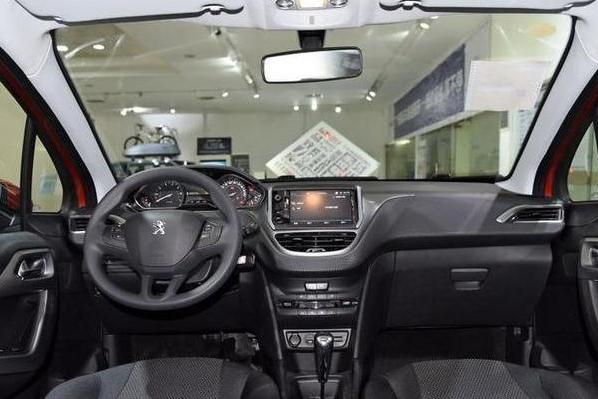 标致终于害怕了，颜值变速箱焕然一新，为挽救销量售价全面下调！