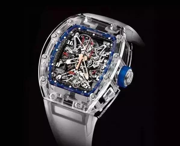 王思聪手上这块透明塑料表居然要2000万!