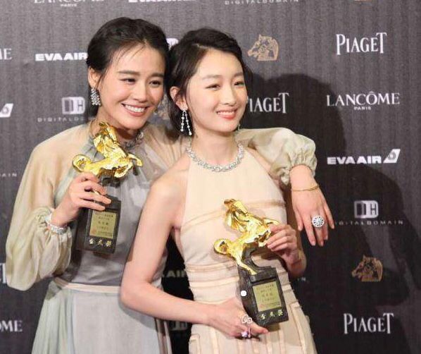 杨幂被艳压,赵丽颖气场弱?明星闺蜜同框真是一