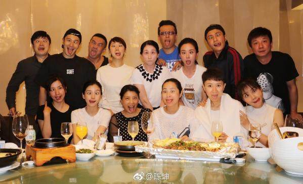 北影96班同学聚会 ，名副其实的明星班，黄晓明、祖峰、颜丹?..