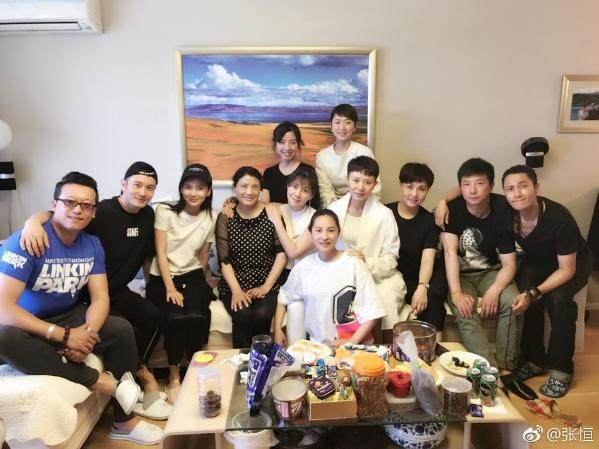 北影96班同学聚会 ，名副其实的明星班，黄晓明、祖峰、颜丹?..