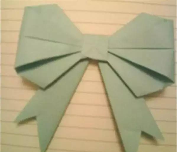 手工DIY精美的折纸蝴蝶结步骤图解教程
