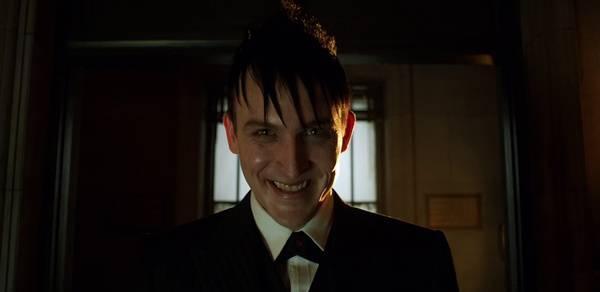 美剧《哥谭镇》企鹅人的悲剧--无法做回好人,只能选择万劫不复