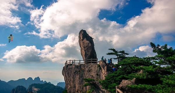 这些描写风景名胜的对联, 构思巧妙, 回味无穷,