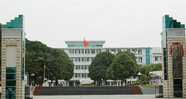 广西二本大学分排名_广西10所公办二本大学排名及分析,高中生可收藏,做