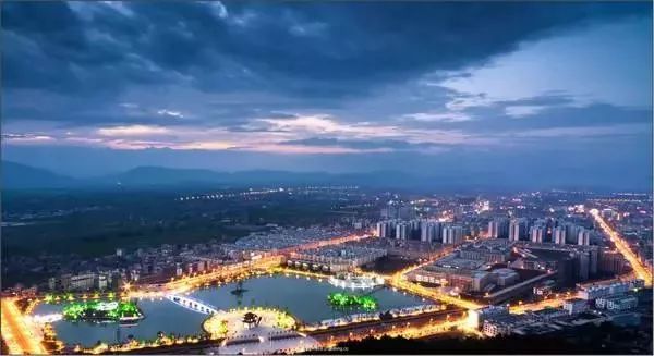 云南16个州市酒量排行榜!排行倒数的曲靖人表