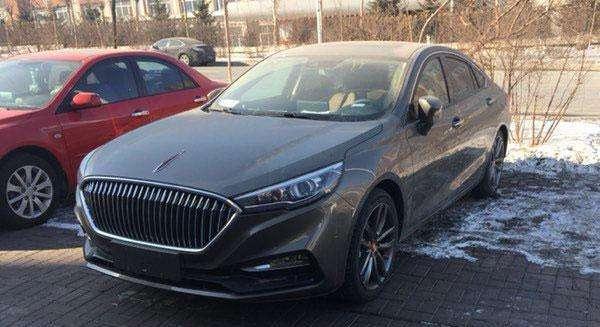 大量红旗H5终于到店, 车身4米9标配ESP, 16万起比迈腾更贴心