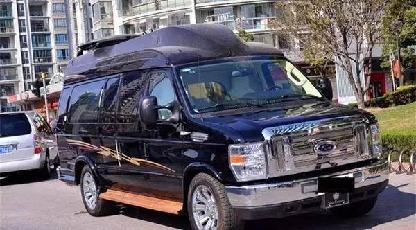 高端大气上档次!至尊必备——福特E350房车