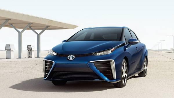 丰田推出氢燃料汽车, 加氢和加油一样便捷, 0污染续航无忧!
