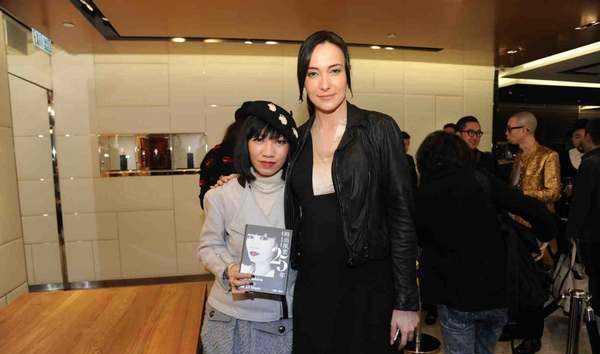 吴彦祖的老婆lisa selesner原来这么漂亮