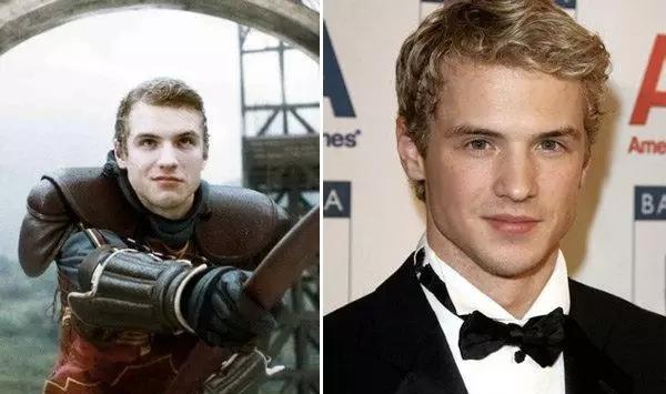 风靡一时的《哈利波特》中的小伙伴 你还能认出几个?