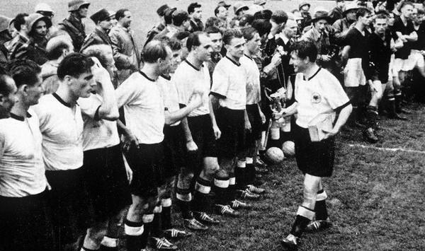 撒花!盘点历届世界杯夺冠队伍