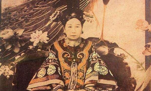 慈禧时人口_慈禧年轻时照片