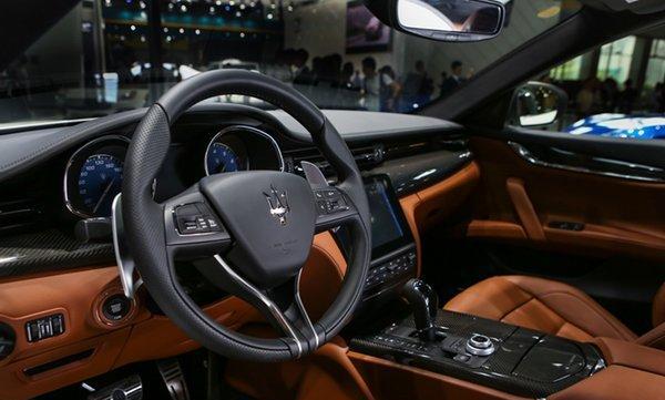17款加版玛莎拉蒂总裁S Q4运动版 奢华品质和优雅风格的完美车型