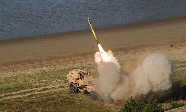 美国瞄准伊朗火力全开:中东面临大洗牌,俄罗斯