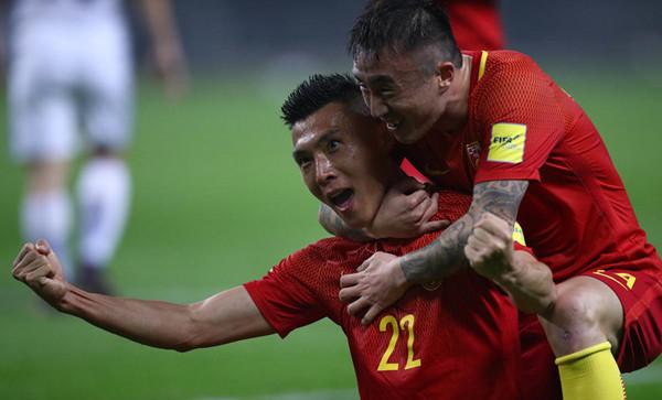 中国足球今夜完胜日韩!亚足联送来大礼,韩媒:很