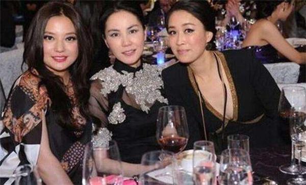 娱乐圈里那些著名的姐妹团，怎么尽出话题人物？