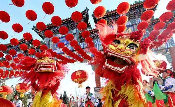 不热闹怎么算过年!各地热闹的年俗让你大饱眼