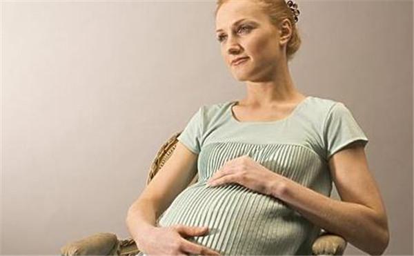 38岁孕妇难产,需要家属签字,看到家属的一刻医