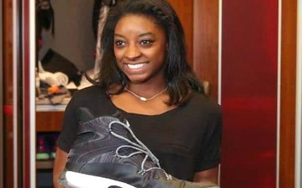 NBA球星的脚有多大?姚明的鞋还没有杜兰特大