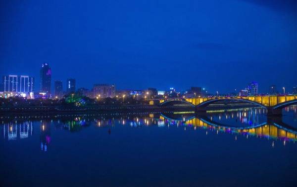 江西面积最大的地级市,比我国的台湾岛还要大