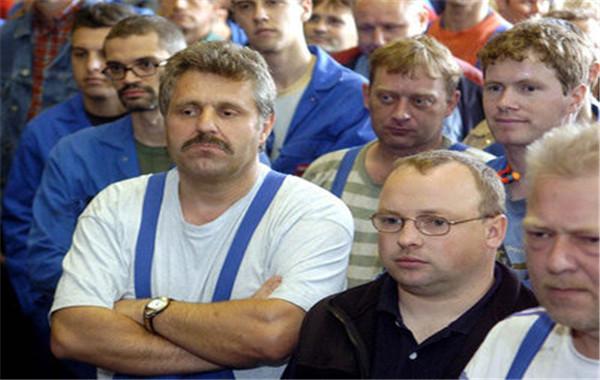 德国工人迎来最强福利,工资上涨,工时下降到每