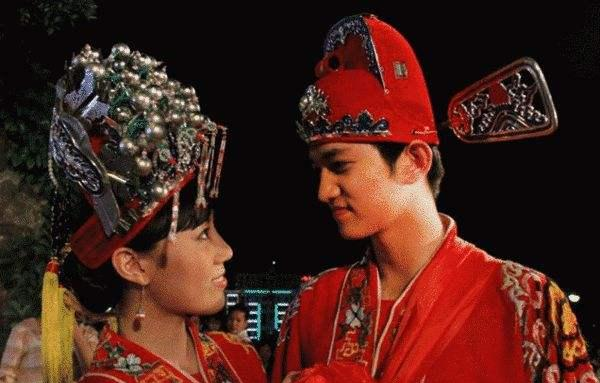 这些古代名人恭贺朋友新婚的对联