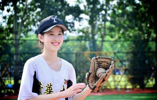 从“奶茶妹”到“奶茶婊”, 深扒章泽天和霸道总裁背后的故事