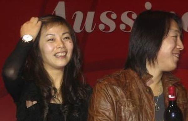 看完黄渤老婆正面照后，网友：终于明白黄渤为何不晒妻子的初衷了