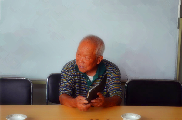 原航天工业部航天飞机局局长胡溪涛及一行领导