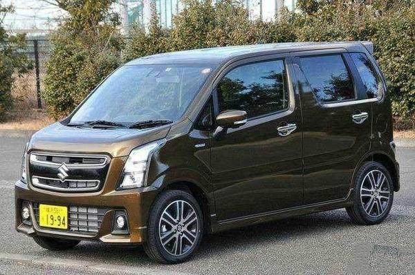 首批2018款铃木北斗星现身停车场! 标配安全气