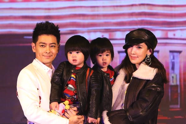林志颖与老婆罕见合照 网友：确定不是林志玲？