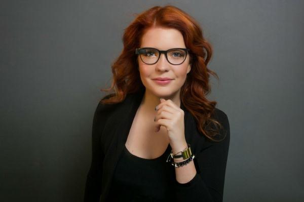 配眼镜时如何才能既科学又美观，没有相当那么简单哦