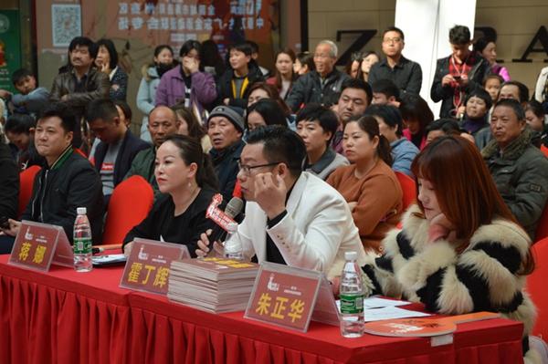 《中国新歌声》第三季全国海选郑州火热开唱!