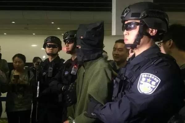 “作案后想自首，但挂念太多”｜番禺大劫案主犯21年末路逃亡