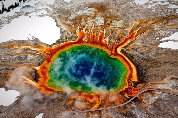 美国黄石国家公园下面是一座超级火山,一个比普通火山更强大的猛兽.